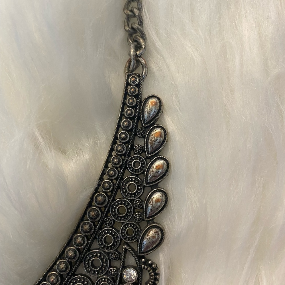 3-Part Rhinestone Necklace - Picture 3 of 5